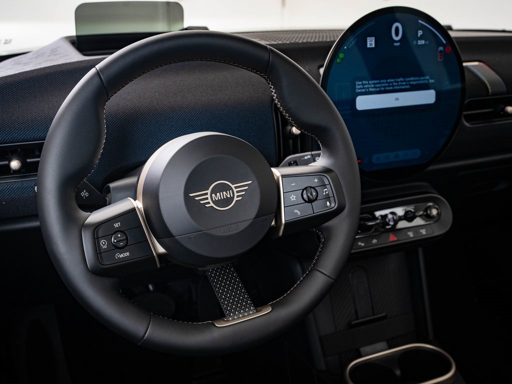 2025 Mini Cooper 2 Door Hardtop photo 3