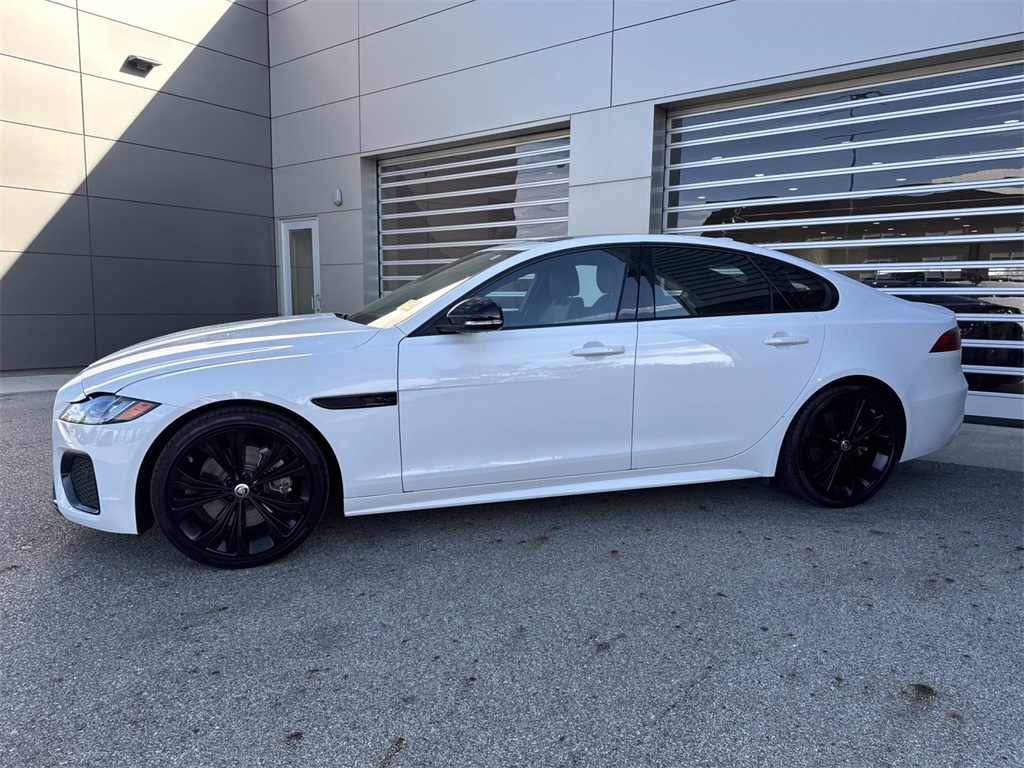 2024 Jaguar XF R-Dynamic SE P250 AWD photo 3