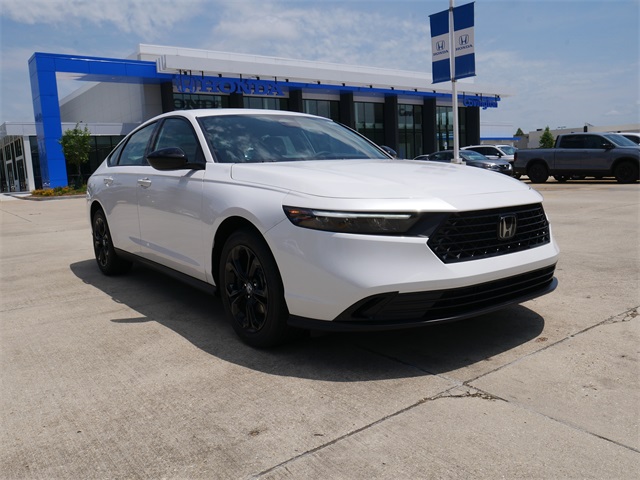 2025 Honda Accord SE's photo