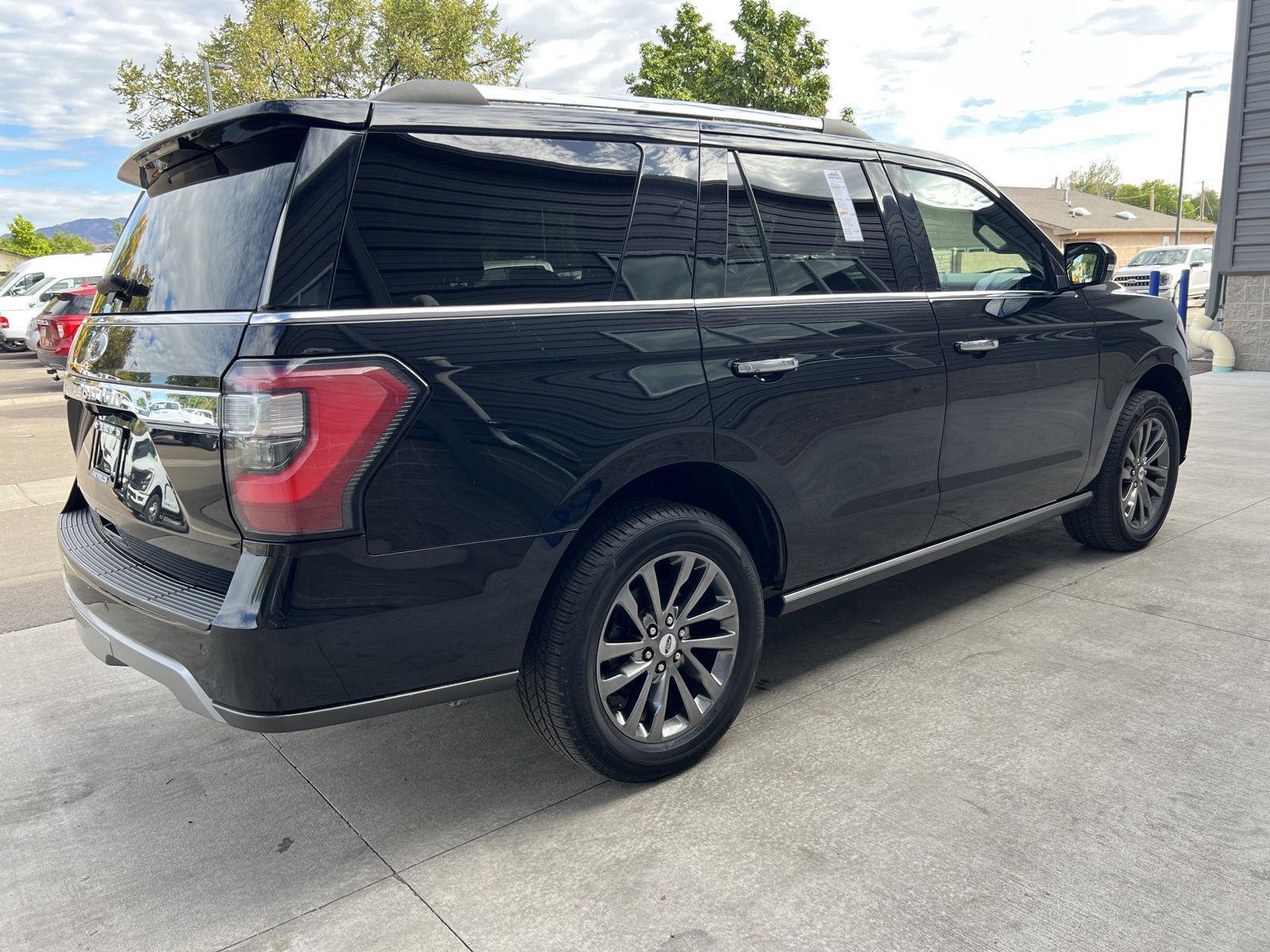 2021 Ford Expedition Limited photo 3
