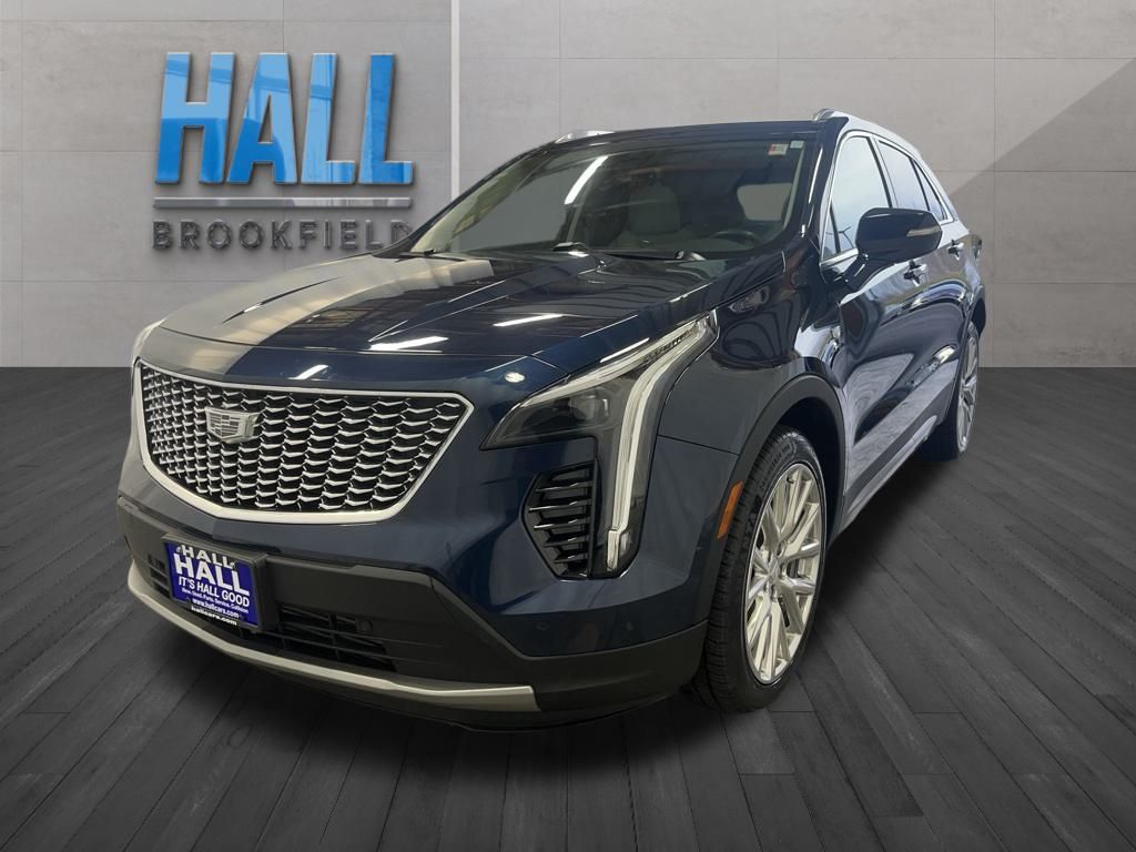 2022 Cadillac XT4 Premium Luxury
