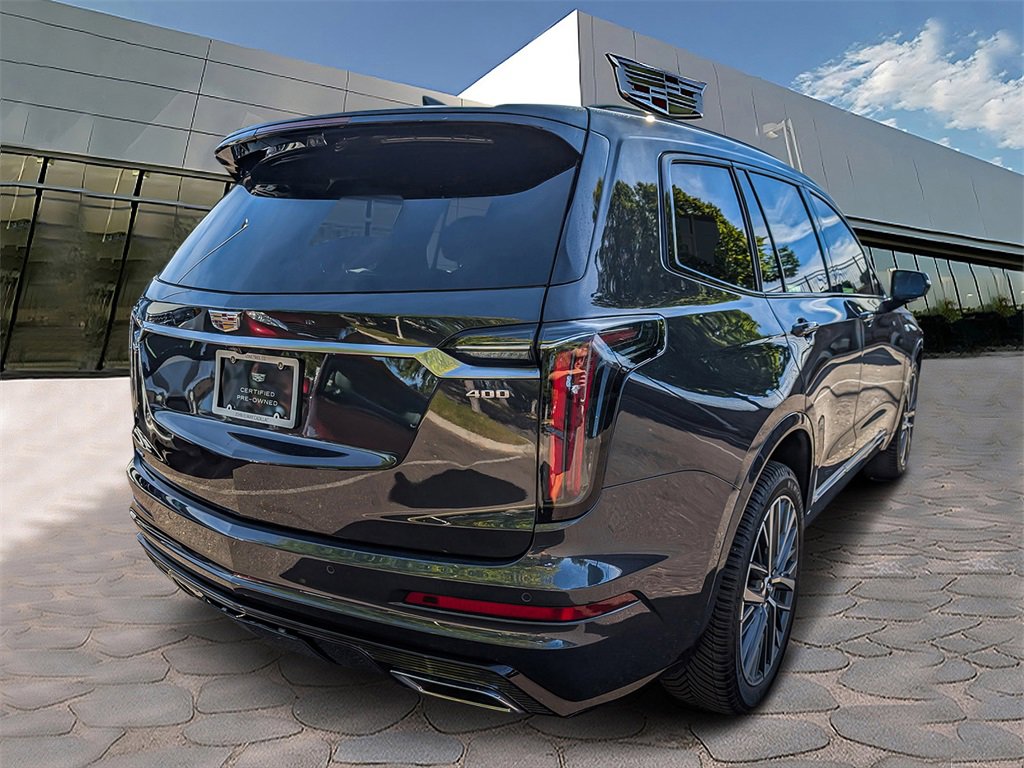 2022 Cadillac XT6 Sport photo 3