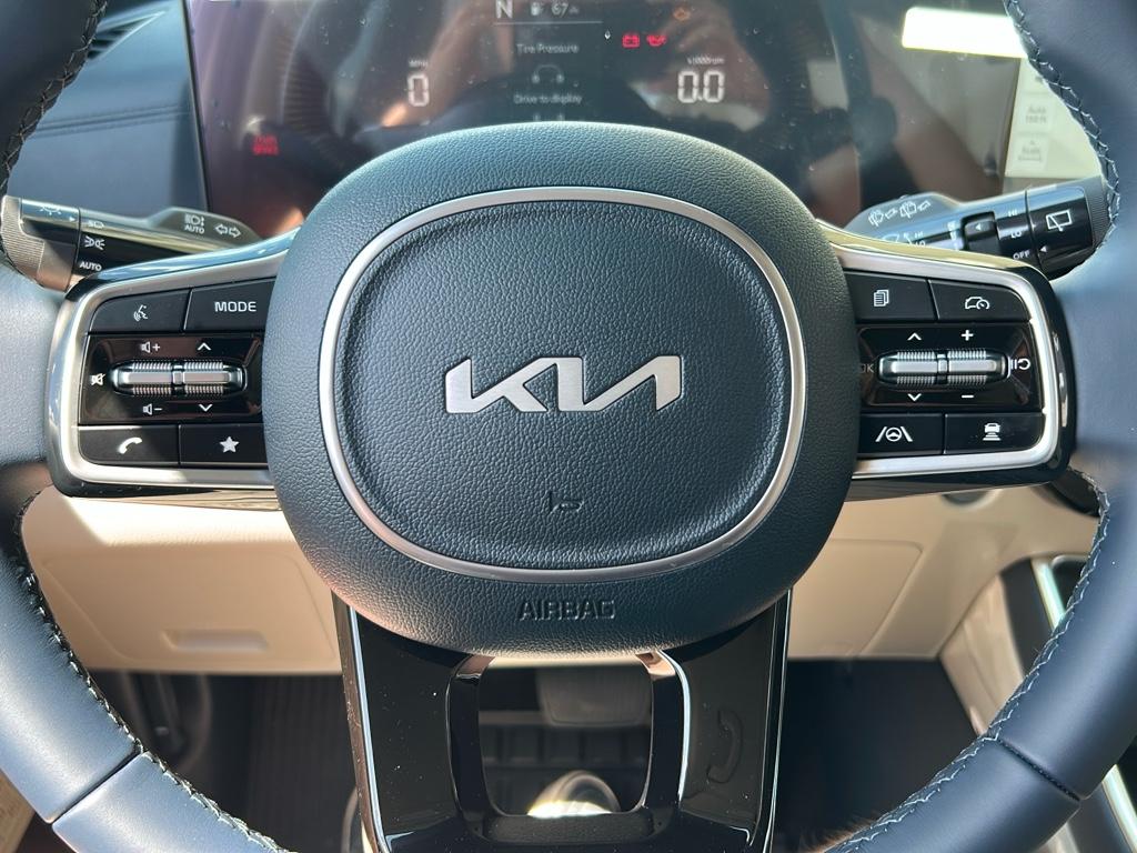 2026 Kia Carnival EX photo 23