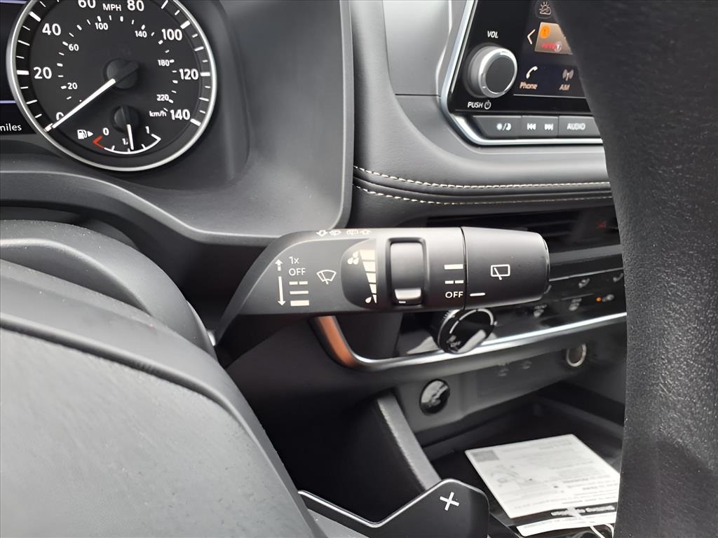 2025 Nissan Rogue S photo 24
