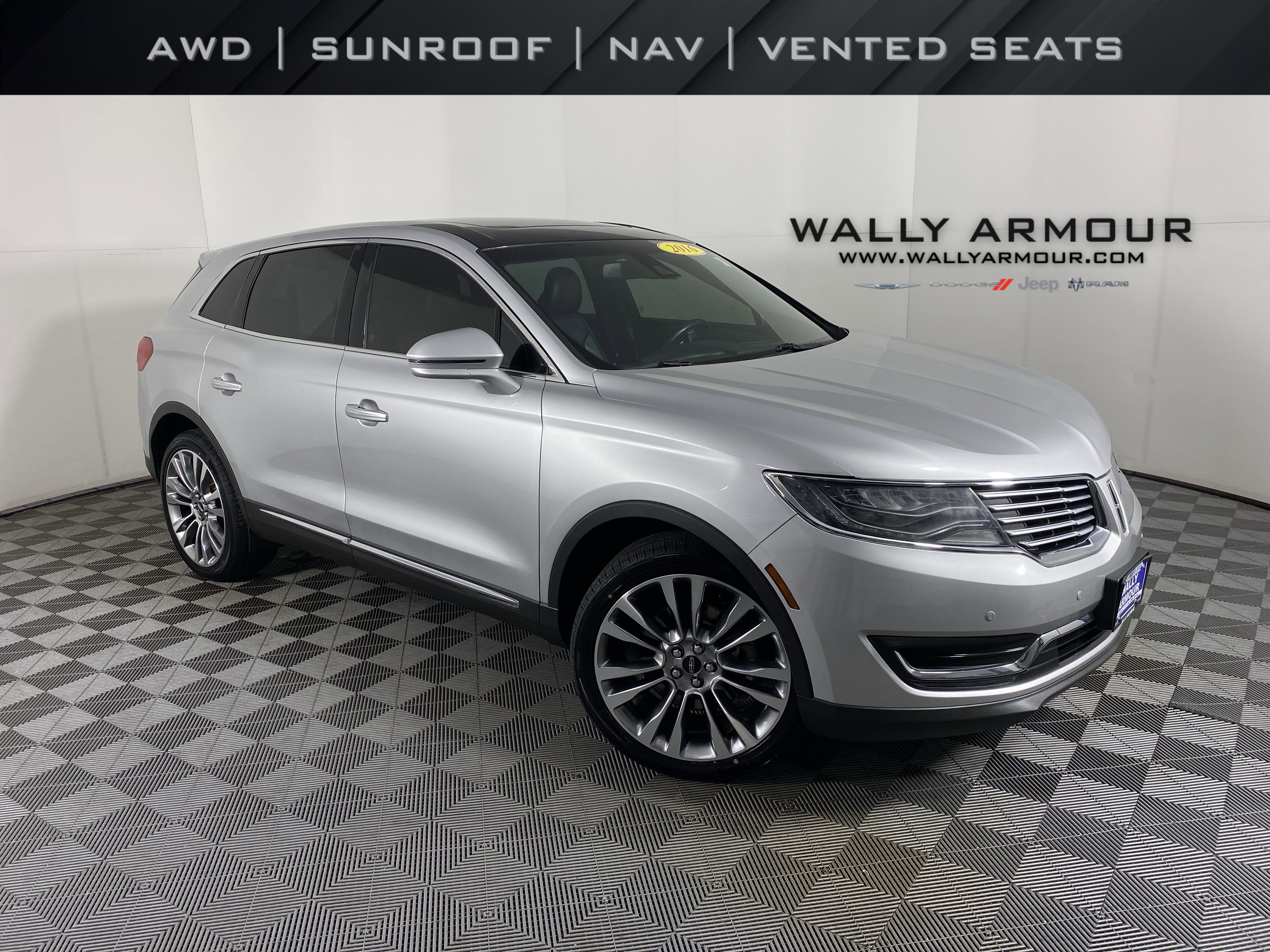 2016 Lincoln MKX Reserve's photo