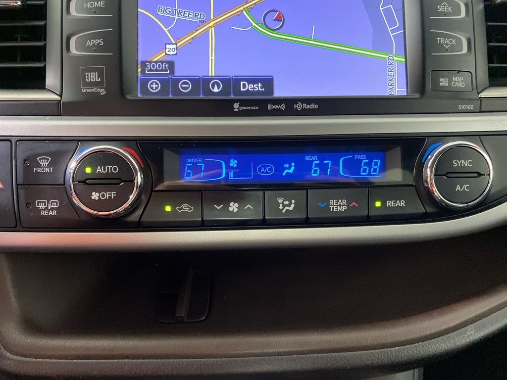 2016 Toyota Highlander Limited photo 22
