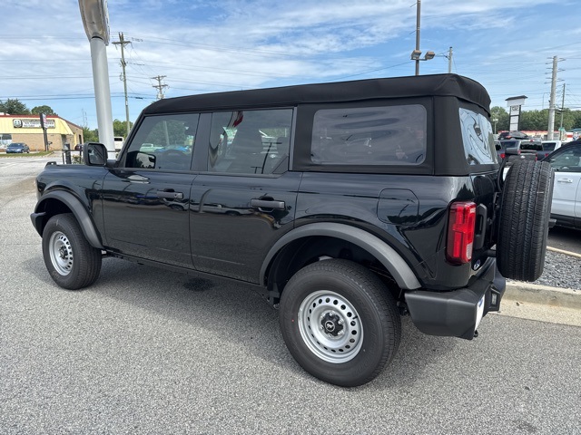 2025 Ford Bronco Base photo 7