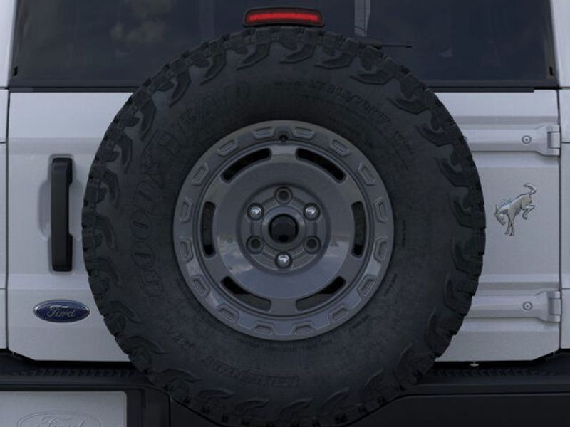 2025 Ford Bronco Badlands photo 13