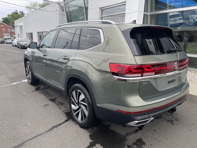 2025 Volkswagen Atlas SEL photo 10
