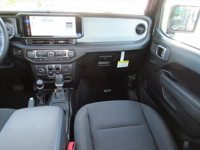 2025 Jeep Wrangler Sport photo 13