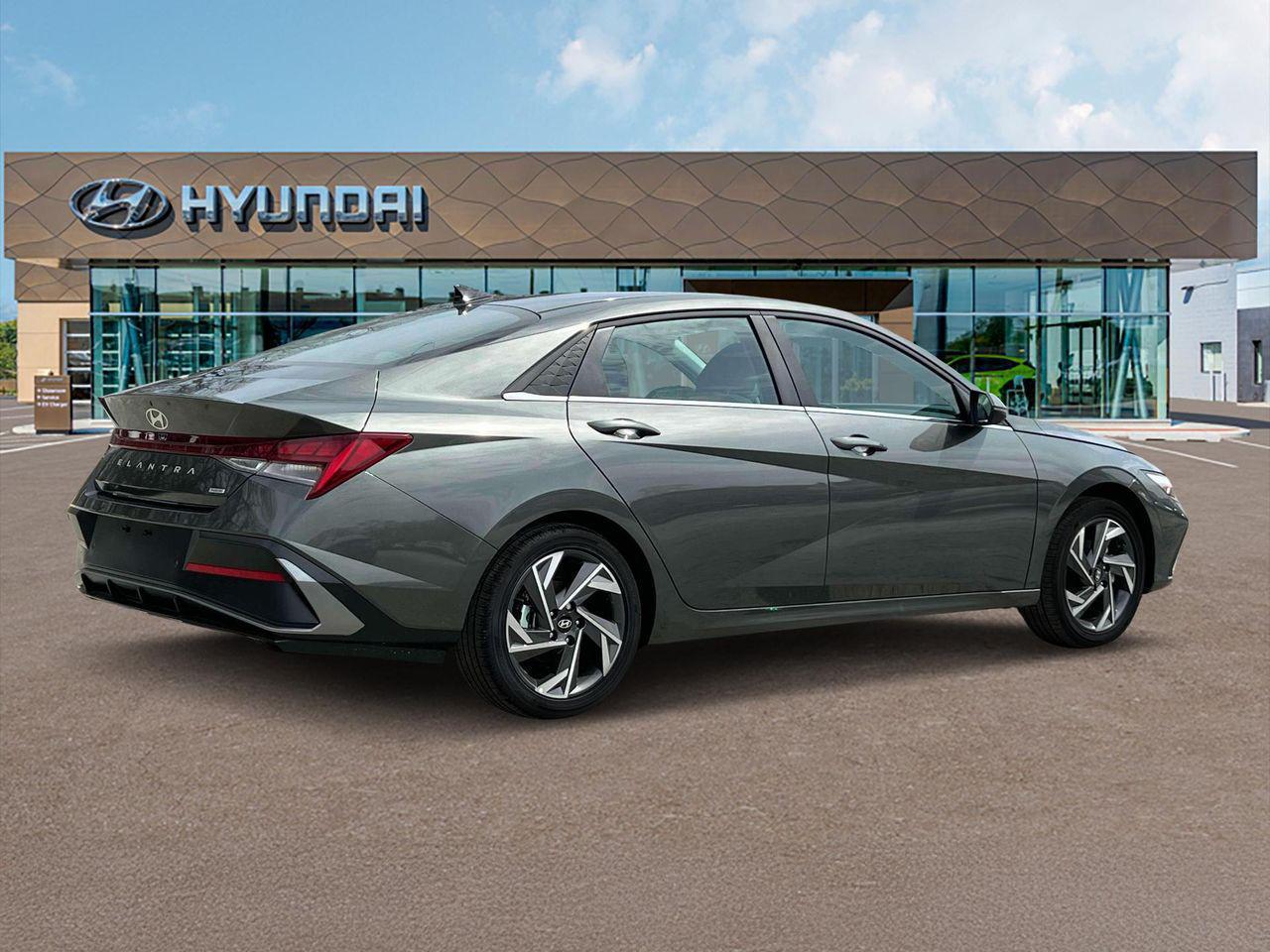 2025 Hyundai Elantra Hybrid Limited photo 7