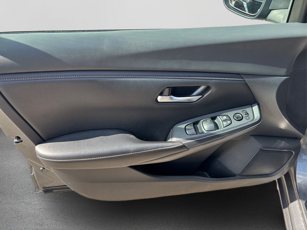 2022 Nissan Sentra SV photo 22