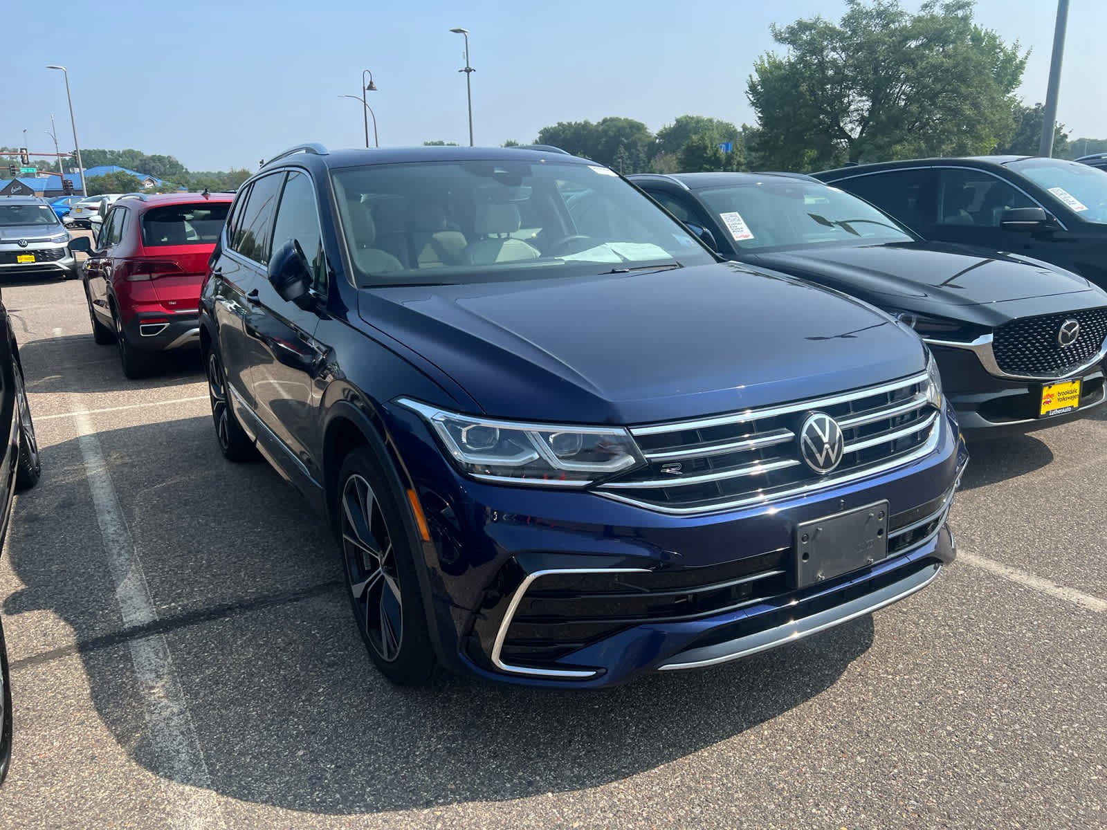 Used 2023 Volkswagen Tiguan SEL R-LINE with VIN 3VV4B7AX4PM036766 for sale in Brooklyn Center, Minnesota