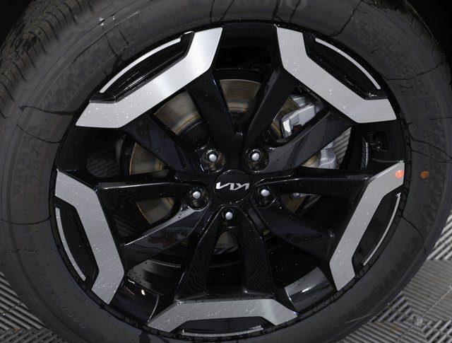2025 Kia Telluride S photo 4