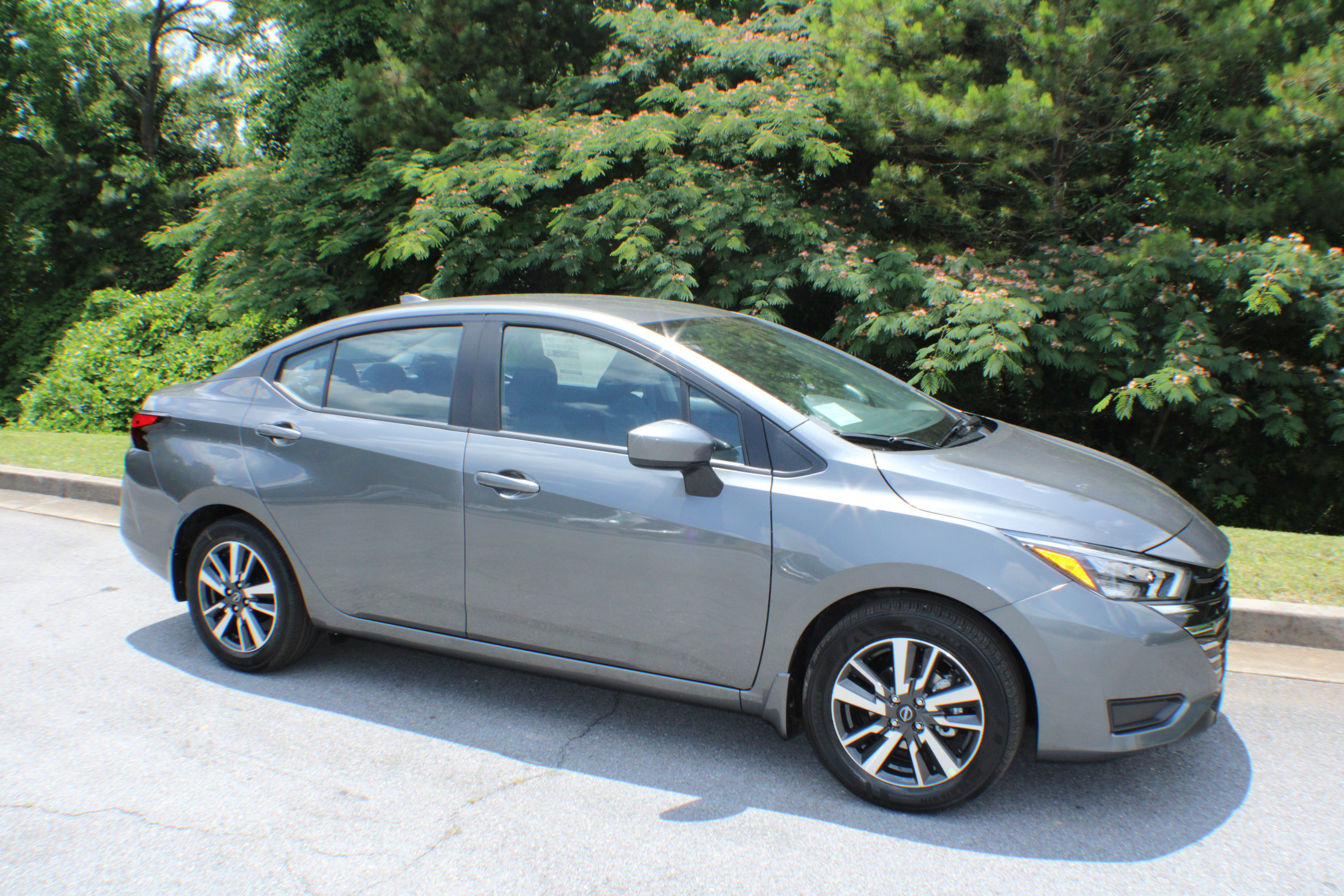 2025 Nissan Versa Sedan SV's photo