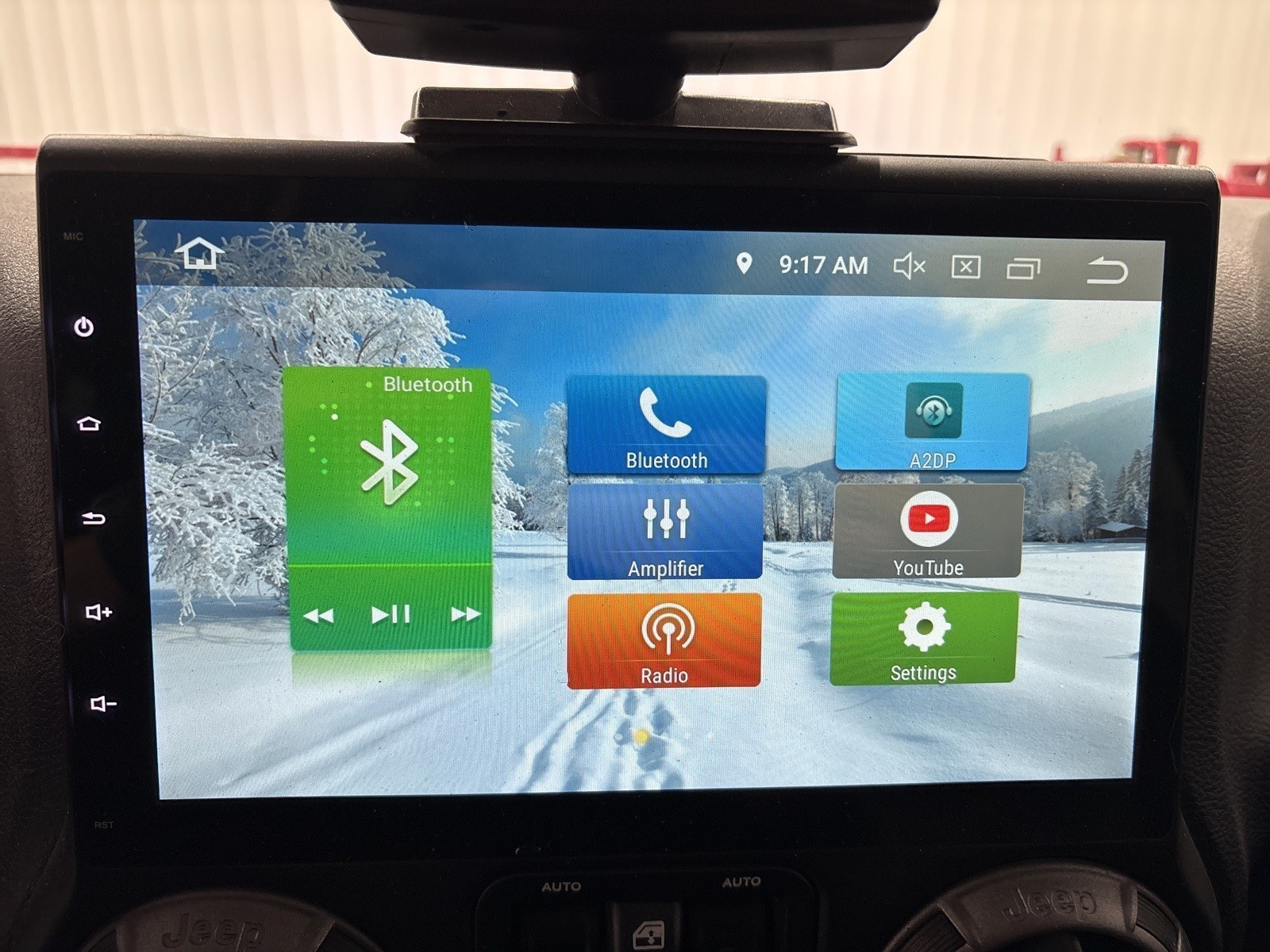 2016 Jeep Wrangler Unlimited Rubicon photo 14