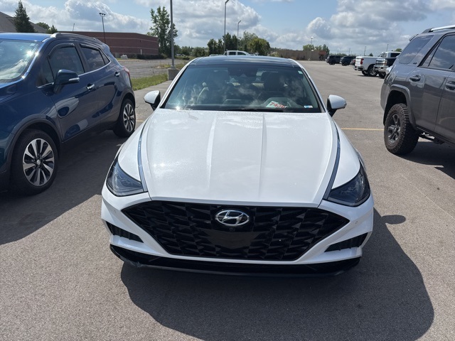 2023 Hyundai Sonata Limited photo 2