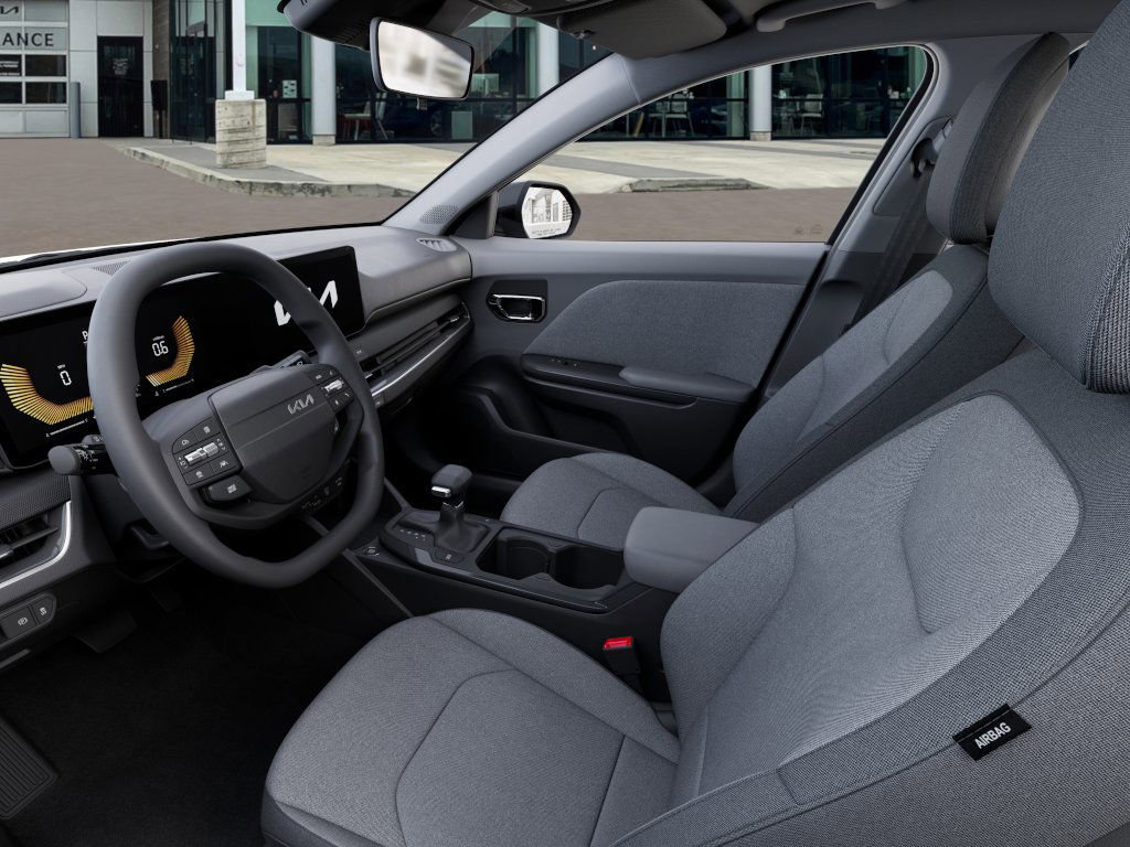2025 Kia K4 LXS photo 15