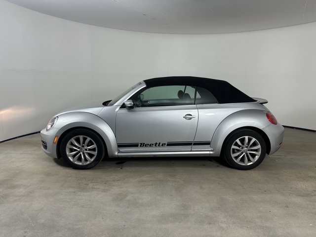 2014 Volkswagen Beetle TDI photo 11