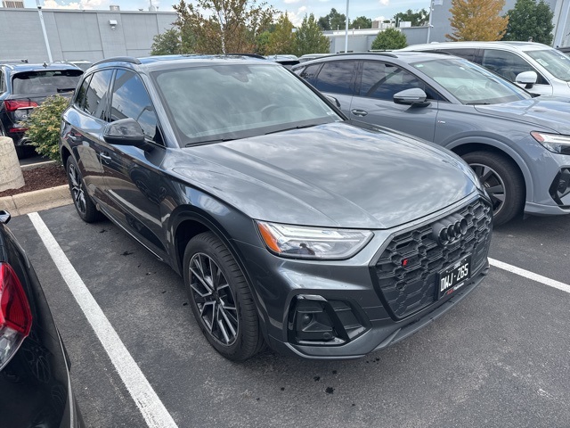 2023 Audi SQ5 Premium Plus photo 2