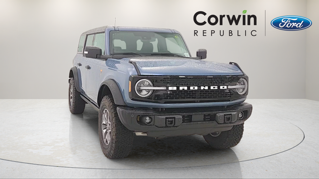 2025 Ford Bronco 4-Door Badlands's photo
