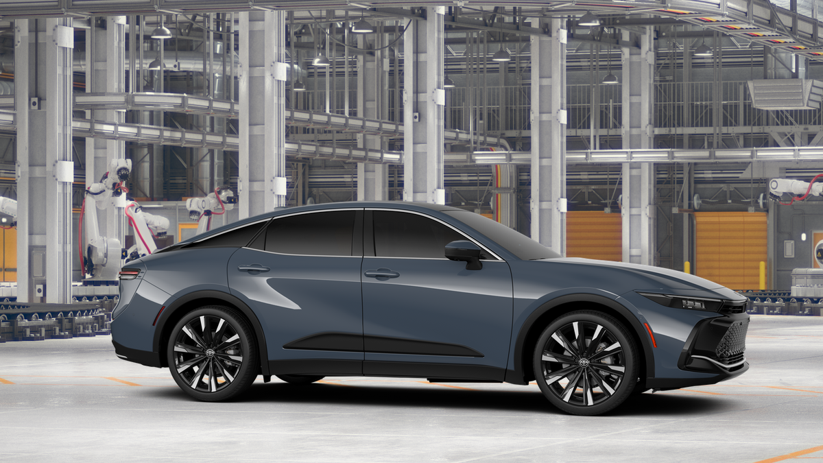 2026 Toyota Crown Platinum photo 13