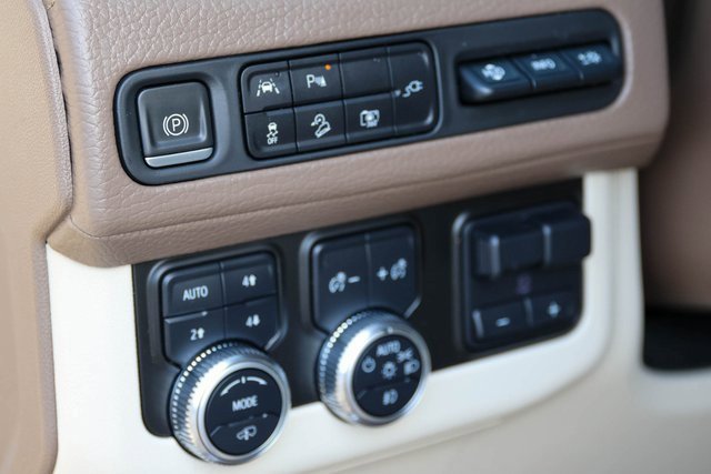 2022 Gmc Yukon Denali photo 13