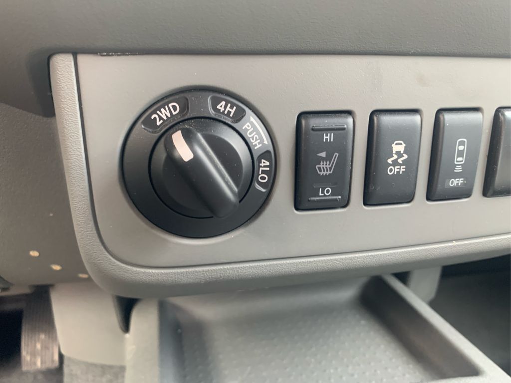 2020 Nissan Frontier SV photo 26