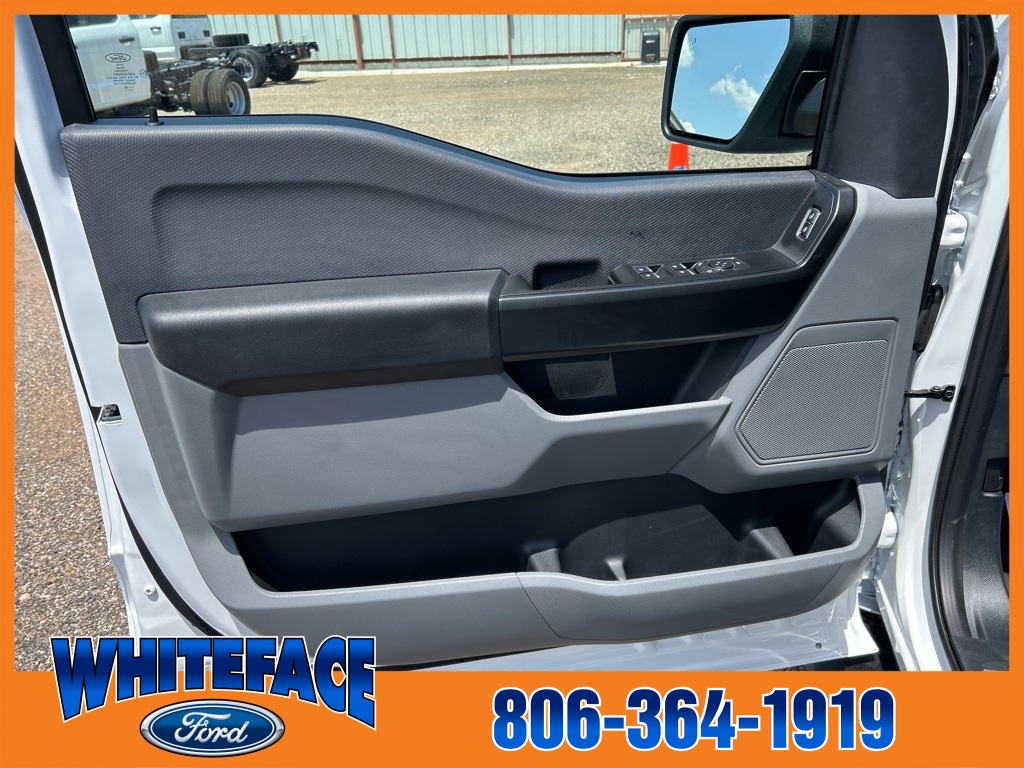 2025 Ford F-150 XL photo 11