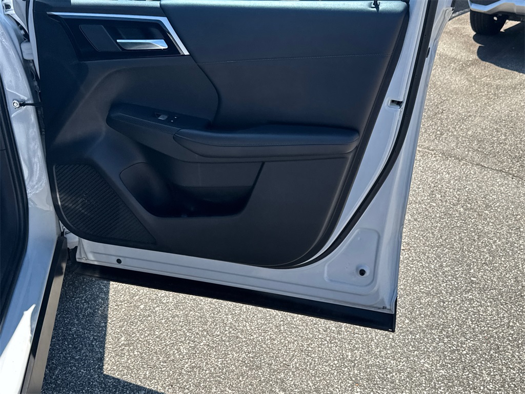 2023 Mitsubishi Outlander SE Black Edition photo 14
