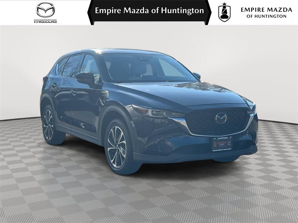 2023 Mazda CX-5 S Premium package's photo