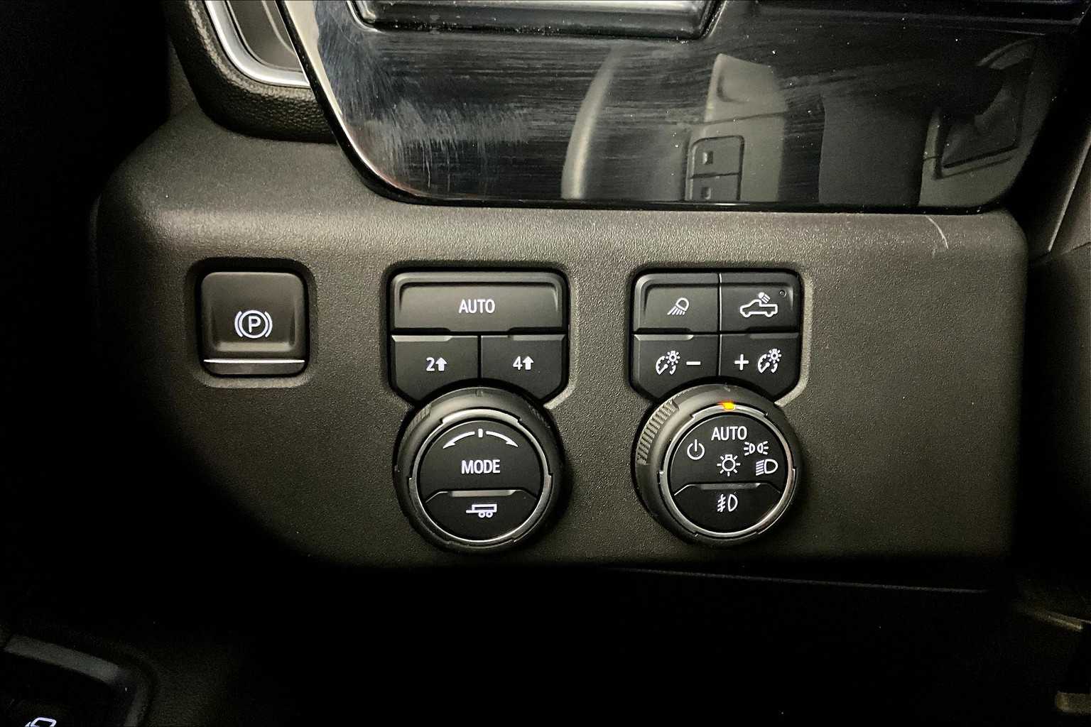 2022 Chevrolet Silverado 1500 RST photo 28