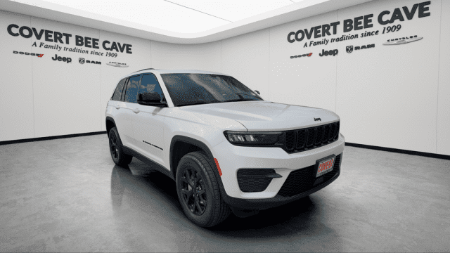 2025 Jeep Grand Cherokee Altitude's photo