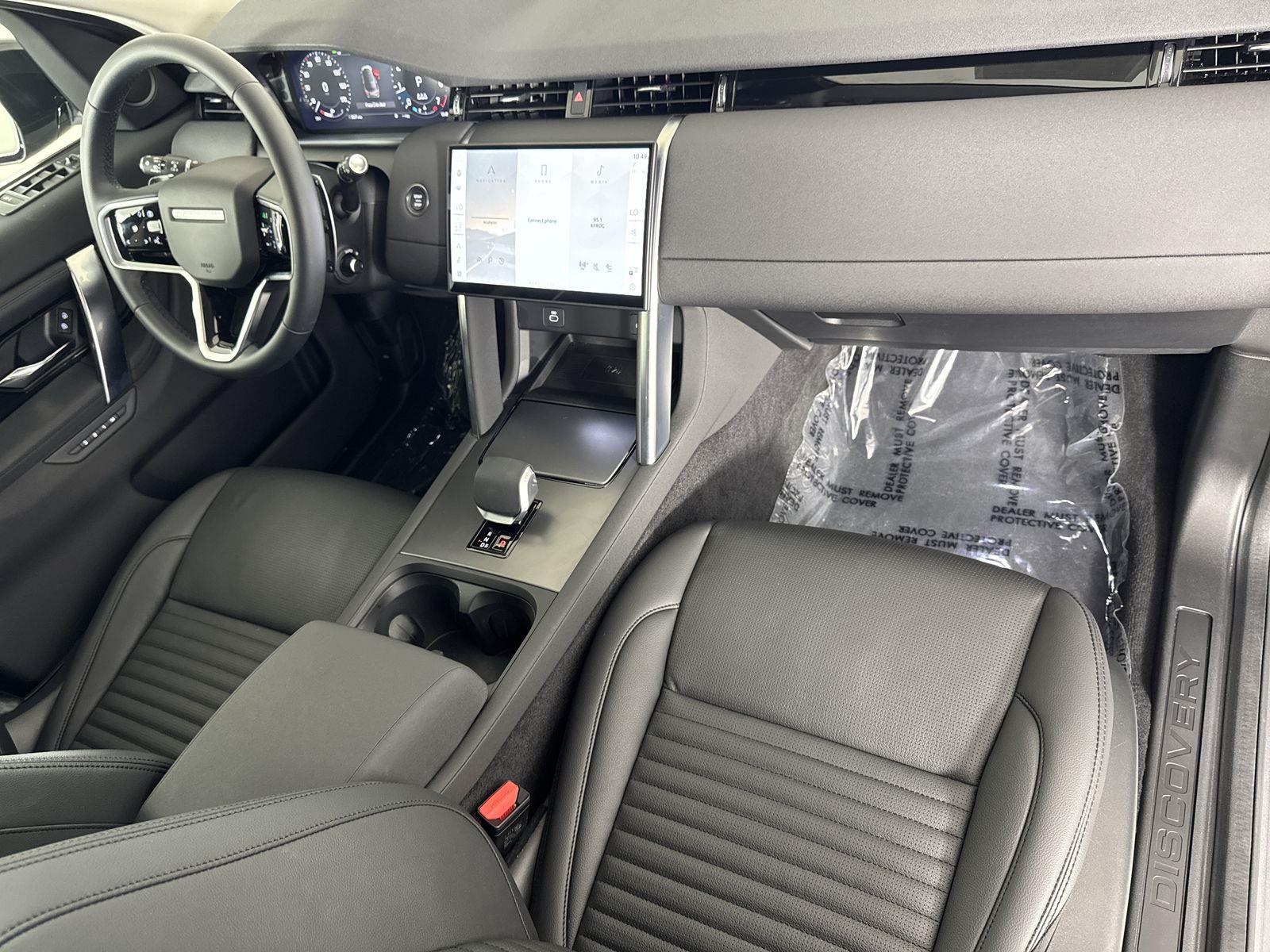 2025 Land Rover Discovery Sport S photo 33