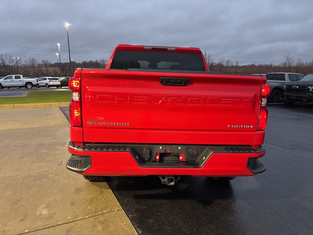 2022 Chevrolet Silverado 1500 Custom photo 4