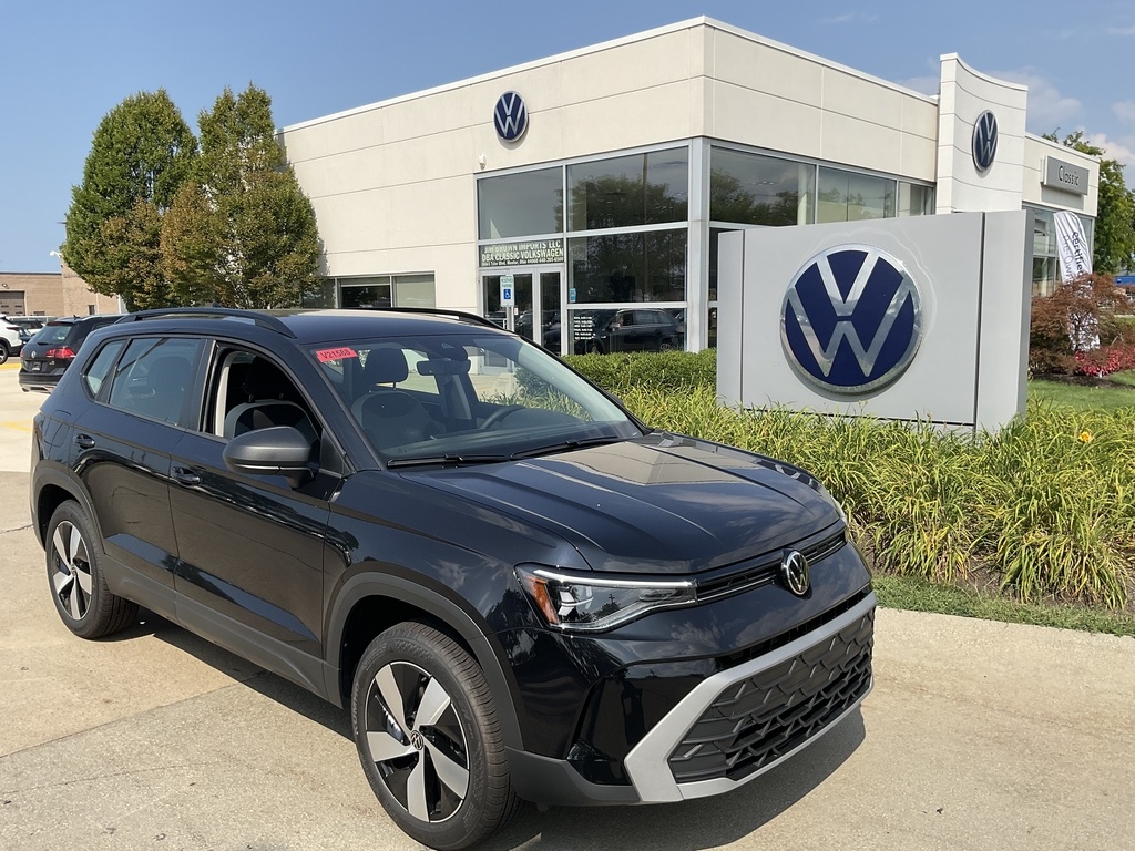 2025 Volkswagen Taos S's photo