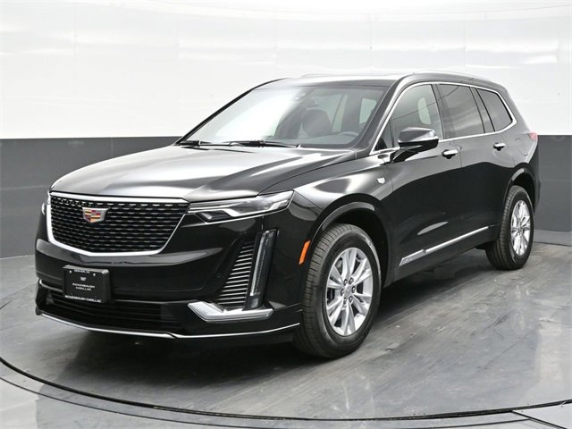 2025 Cadillac XT6 Luxury photo 2