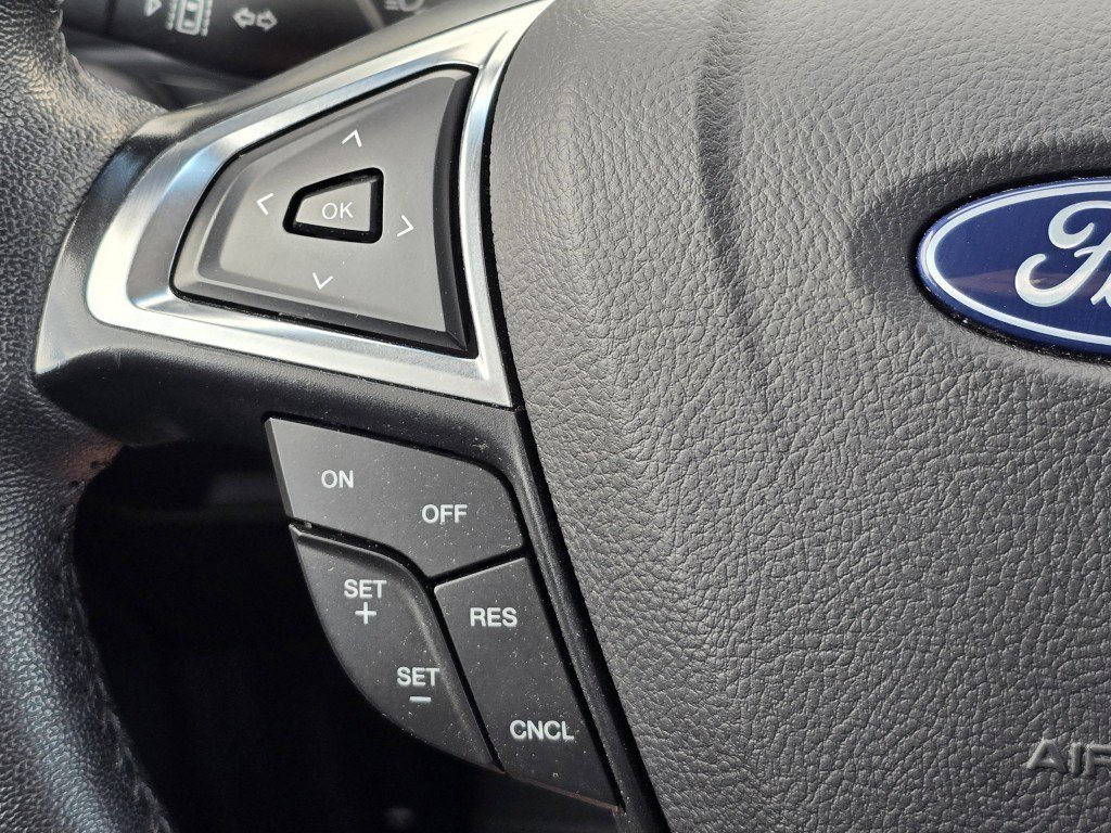 2024 Ford Edge Titanium photo 10