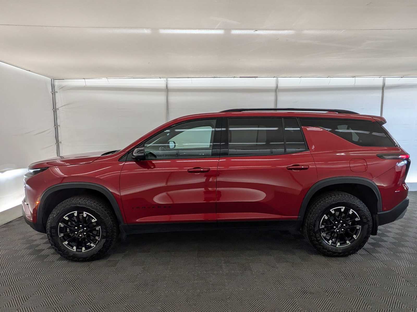 2024 Chevrolet Traverse Z71 photo 3