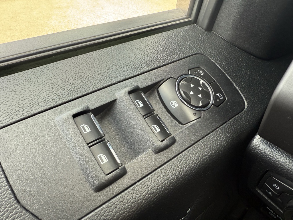 2016 Ford F-150 XLT photo 22