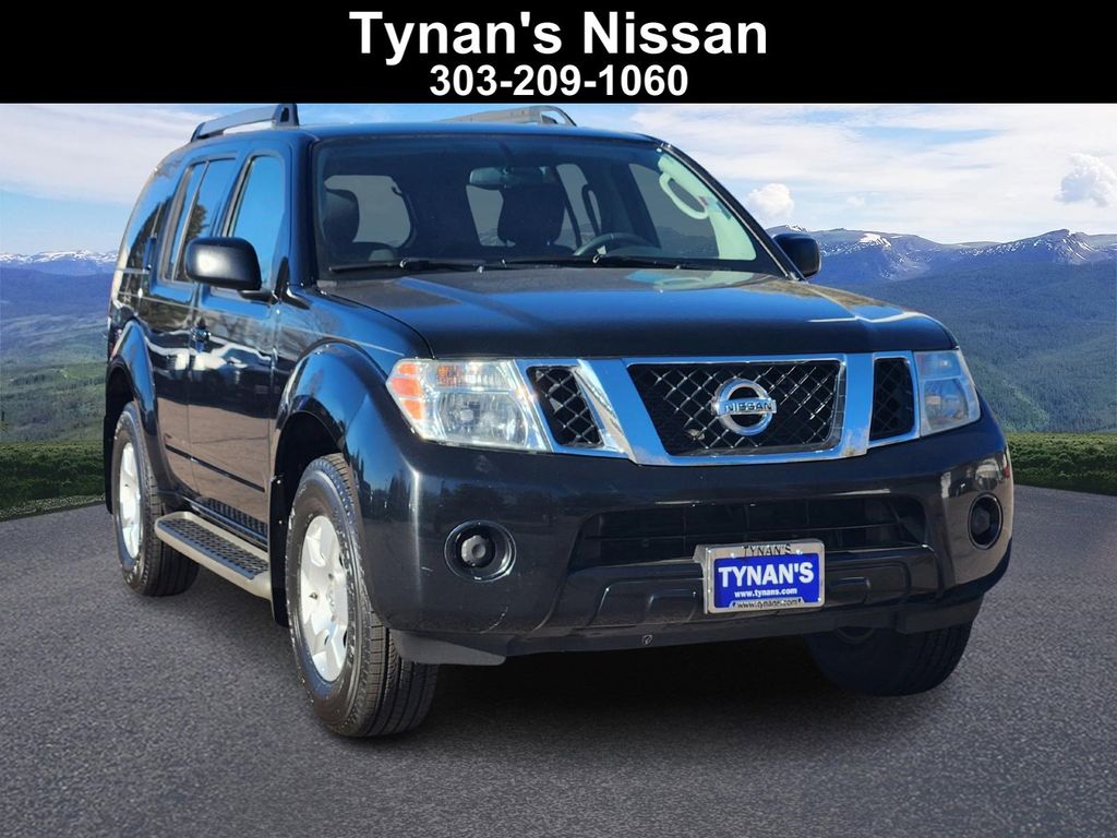 2010 Nissan Pathfinder S's photo