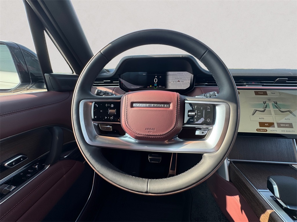 2025 Land Rover Range Rover SE photo 12