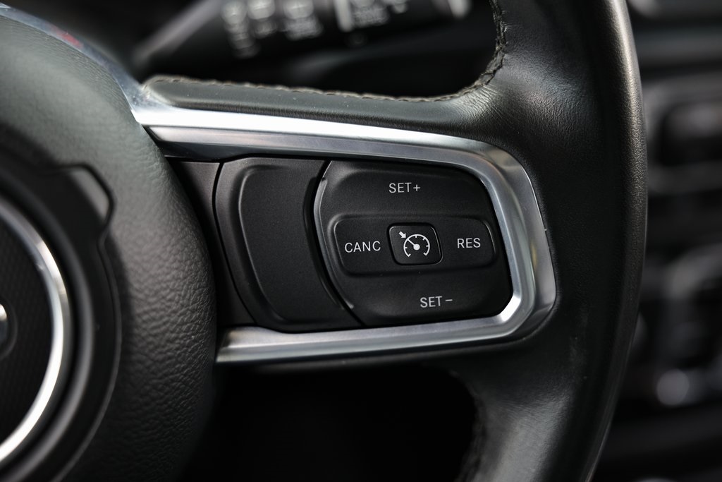 2022 Jeep Wrangler Unlimited Sahara Altitude photo 32