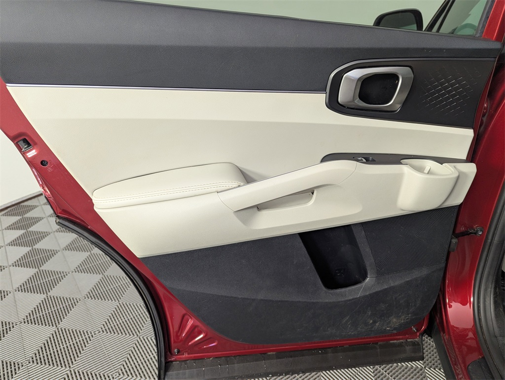 2023 Kia Sorento S photo 26
