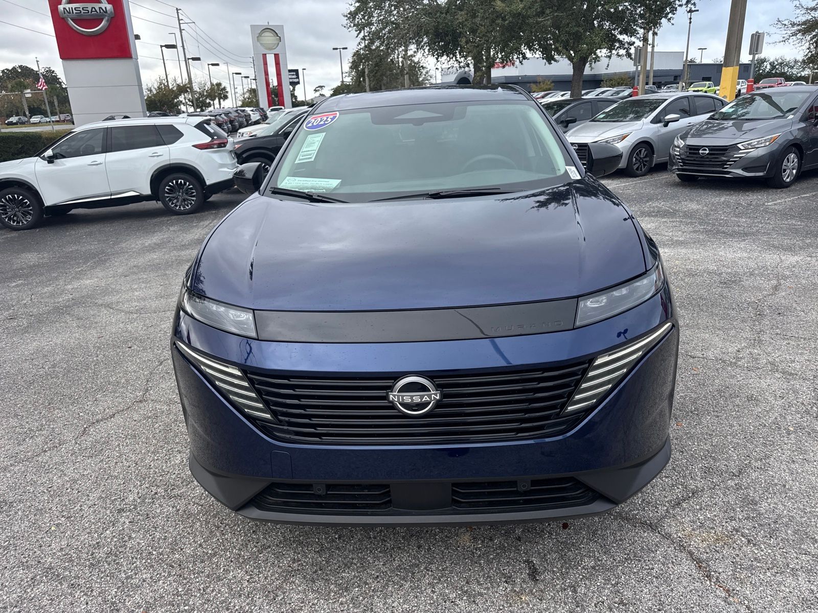 2025 Nissan Murano SV photo 2