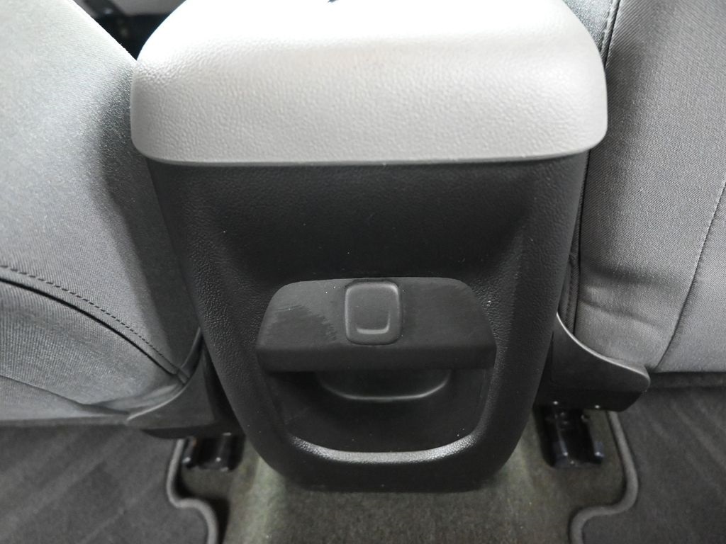 2018 Gmc Canyon Base photo 27