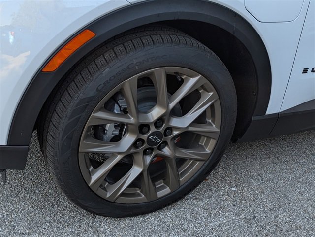 2026 Chevrolet Equinox EV 1LT photo 3