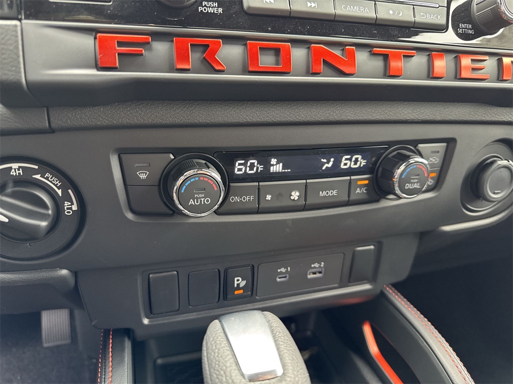 2025 Nissan Frontier PRO-4X photo 19
