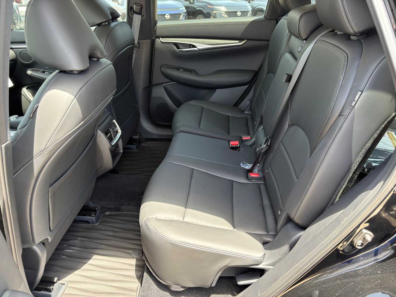 New 2025 BLACK OBSIDIAN INFINITI PURE AWD image 11
