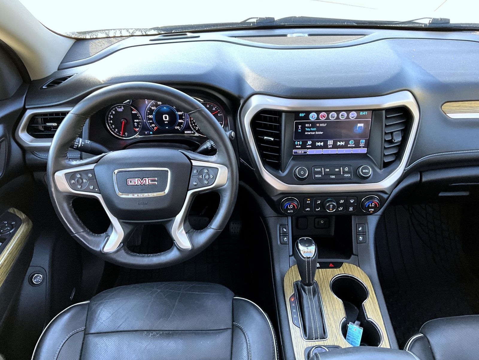 2017 Gmc Acadia Denali photo 10